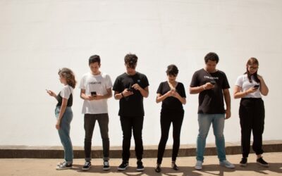 TikTok, Snapchat & Anxiety: How Social Media Shapes the Teen Brain
